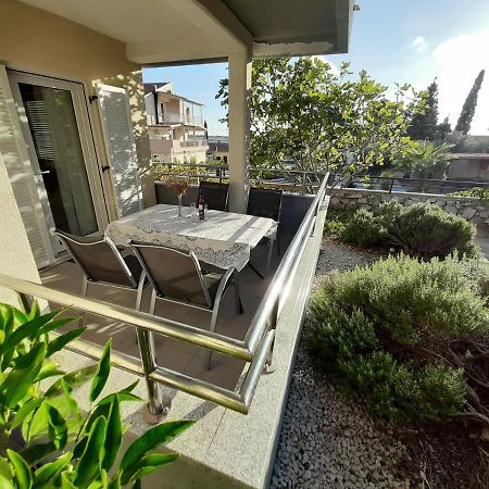 Apartments Puky Dreams Novalja Luaran gambar