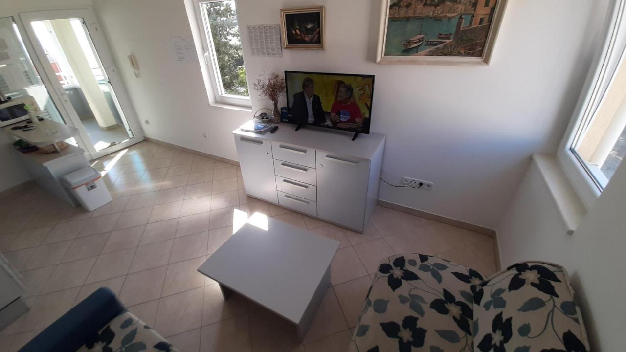 Apartments Puky Dreams Novalja Luaran gambar