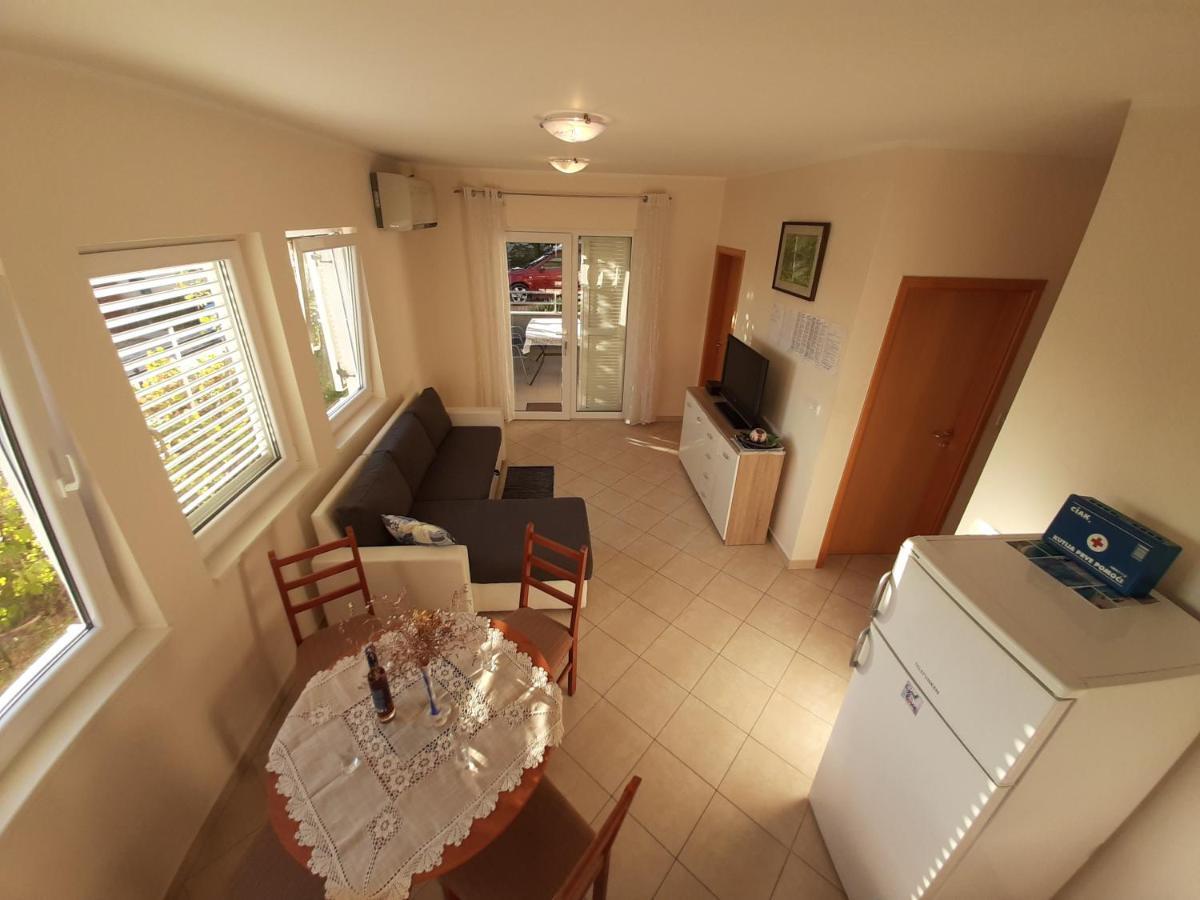 Apartments Puky Dreams Novalja Luaran gambar