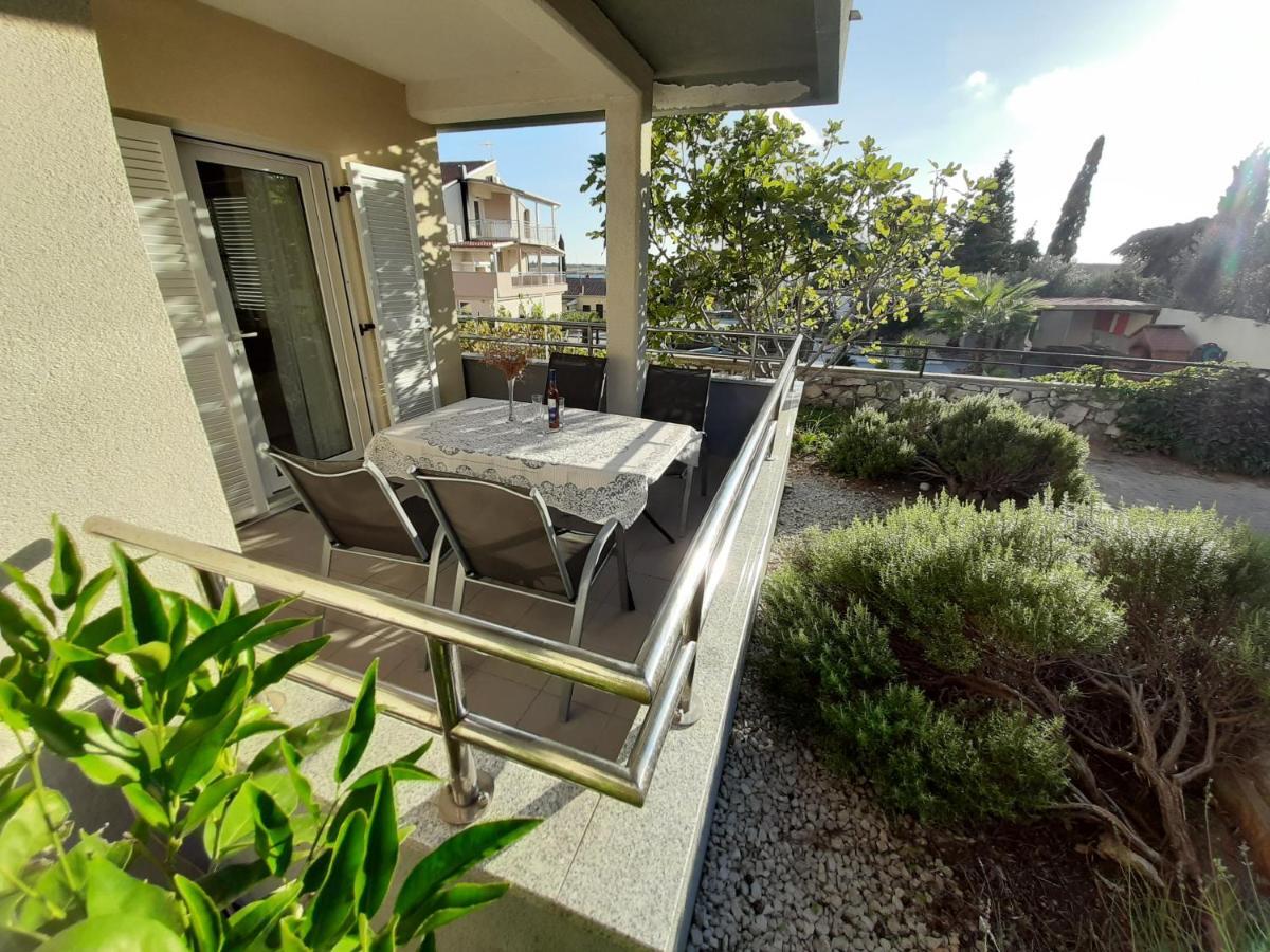 Apartments Puky Dreams Novalja Luaran gambar